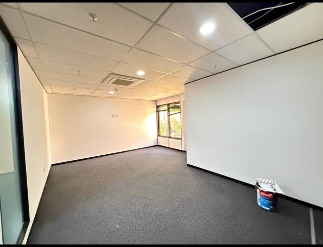 224M² OFFICE TO LET IN PARKTOWN
